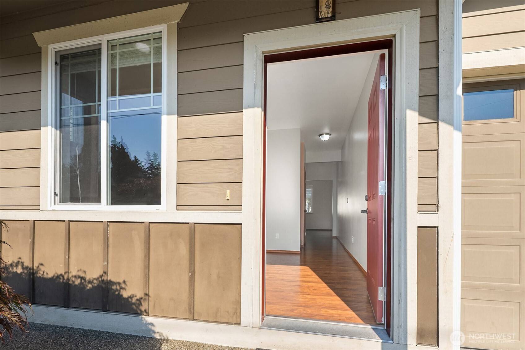 8313 Upper Ridge RD SE #2, Everett, WA 98203