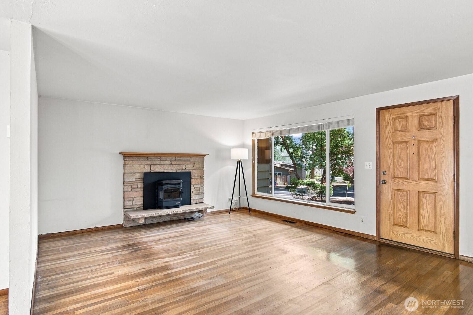 3839 145th AVE SE, Bellevue, WA 98006