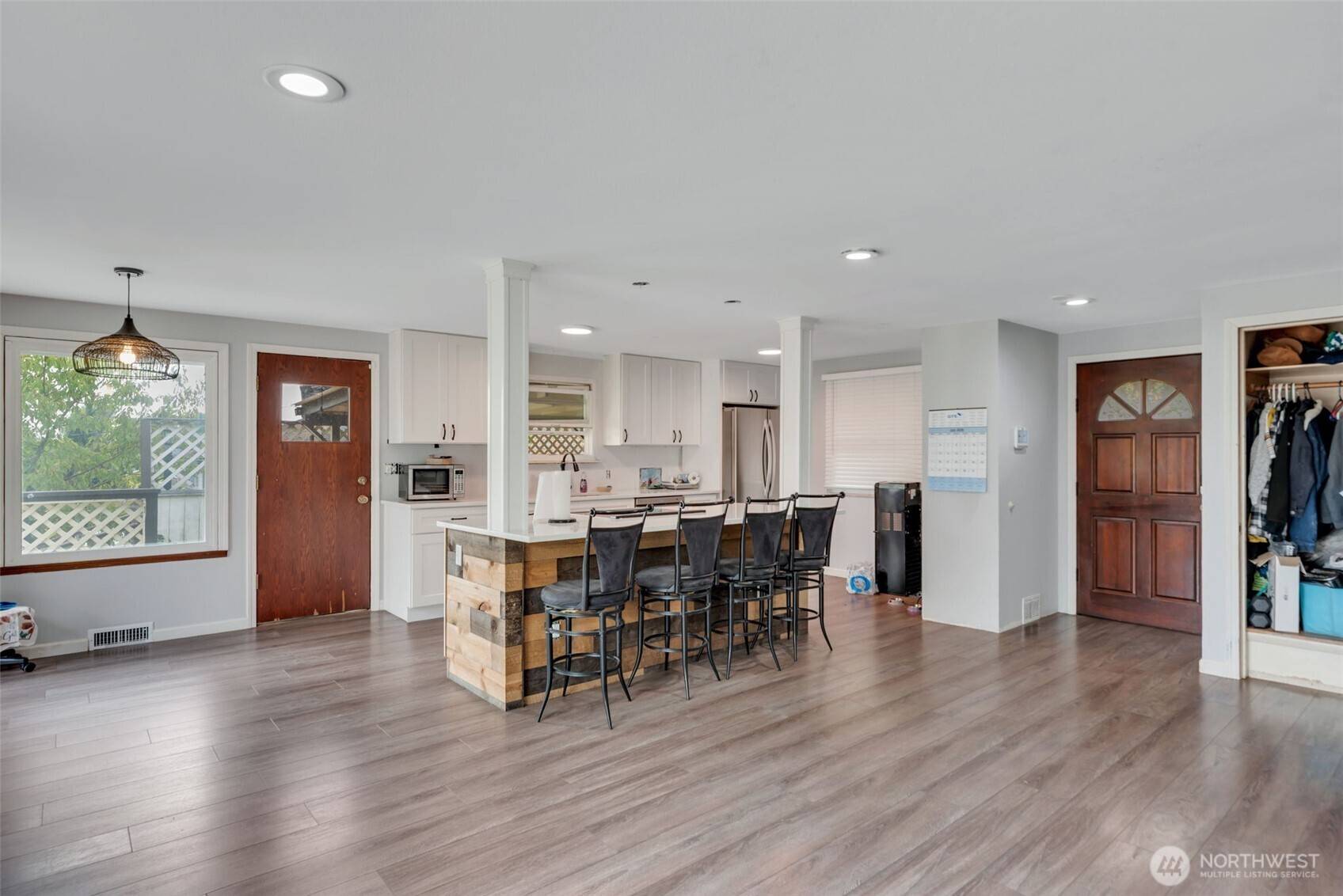 2202 S 120 ST, Burien, WA 98168