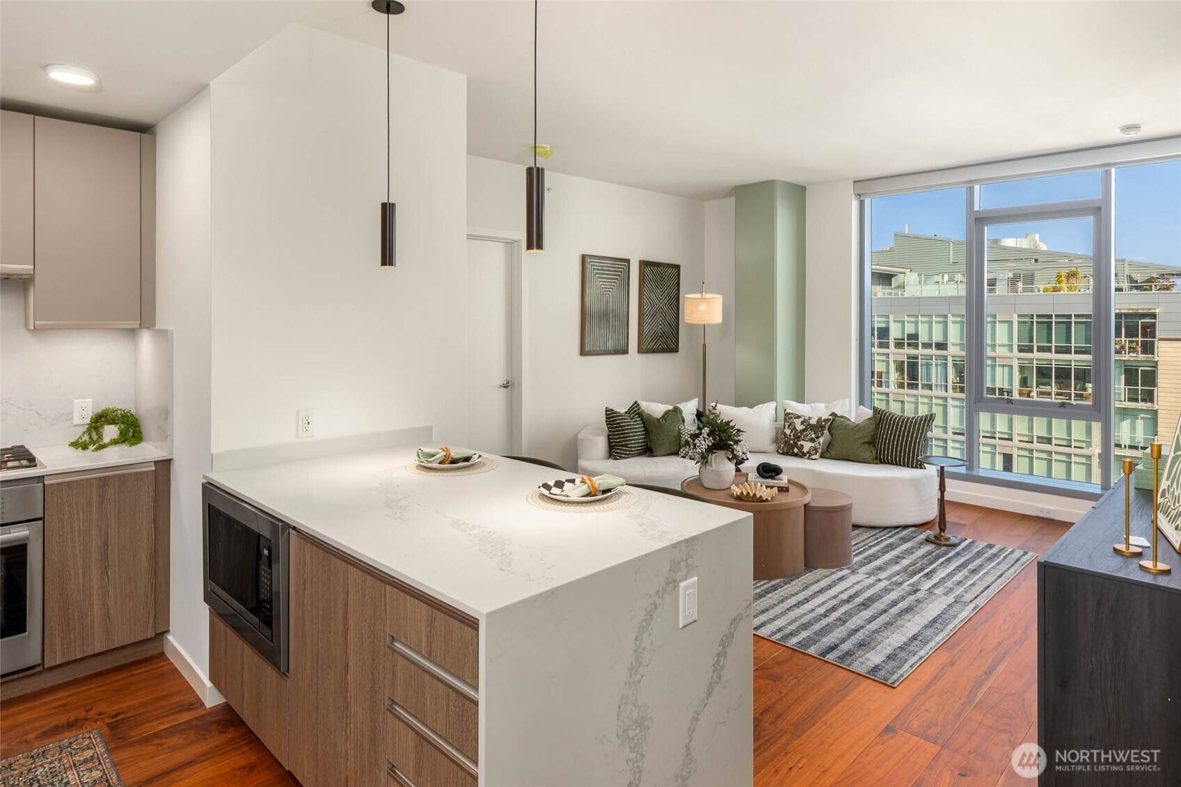800 Columbia ST #2305, Seattle, WA 98104
