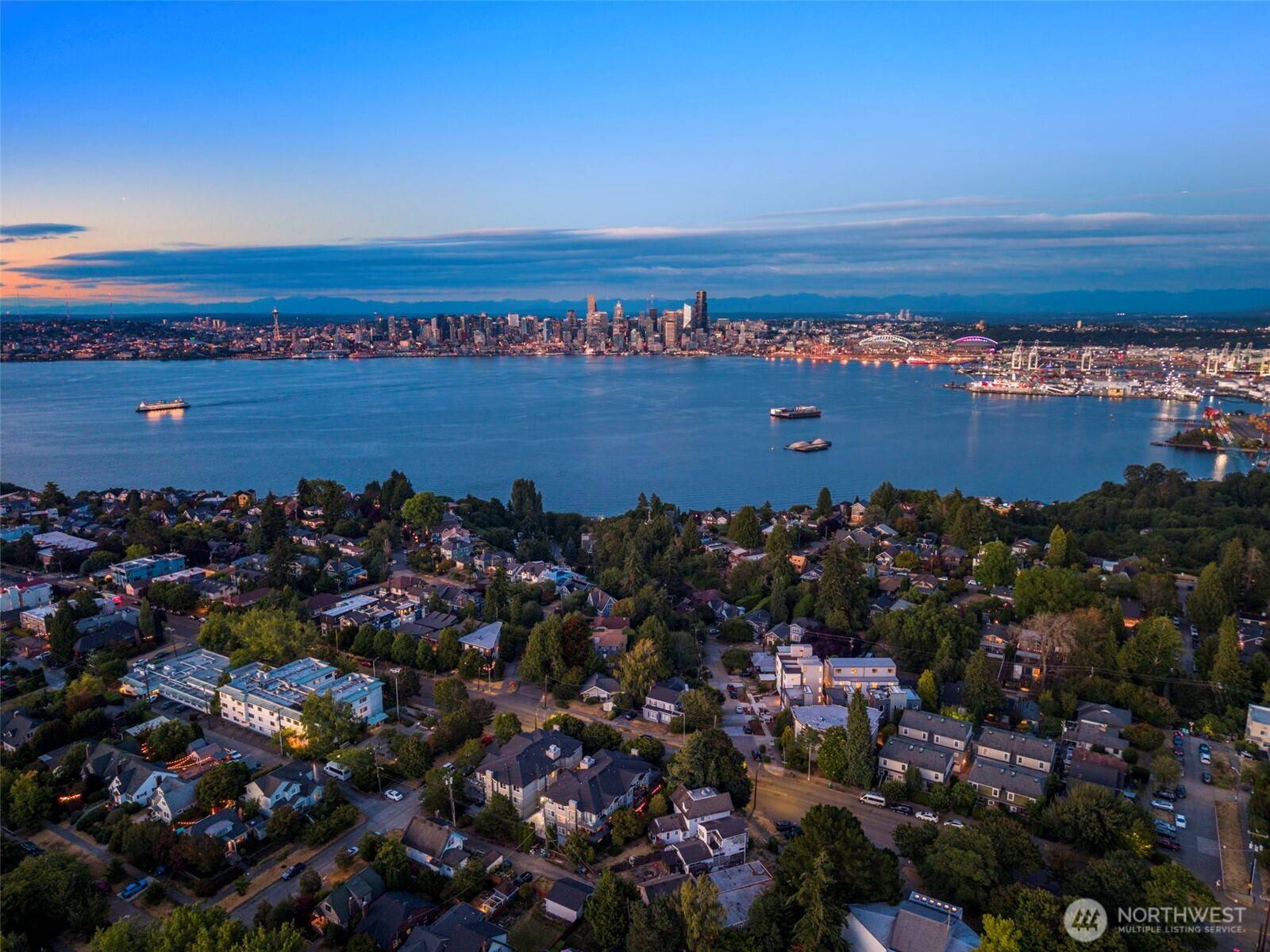 1914 C Ferry AVE SW, Seattle, WA 98116
