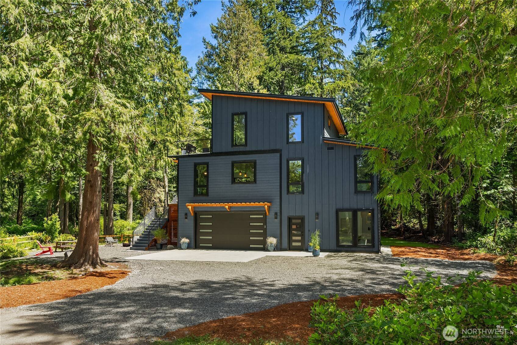 10399 NE Pine WAY, Bainbridge Island, WA 98110
