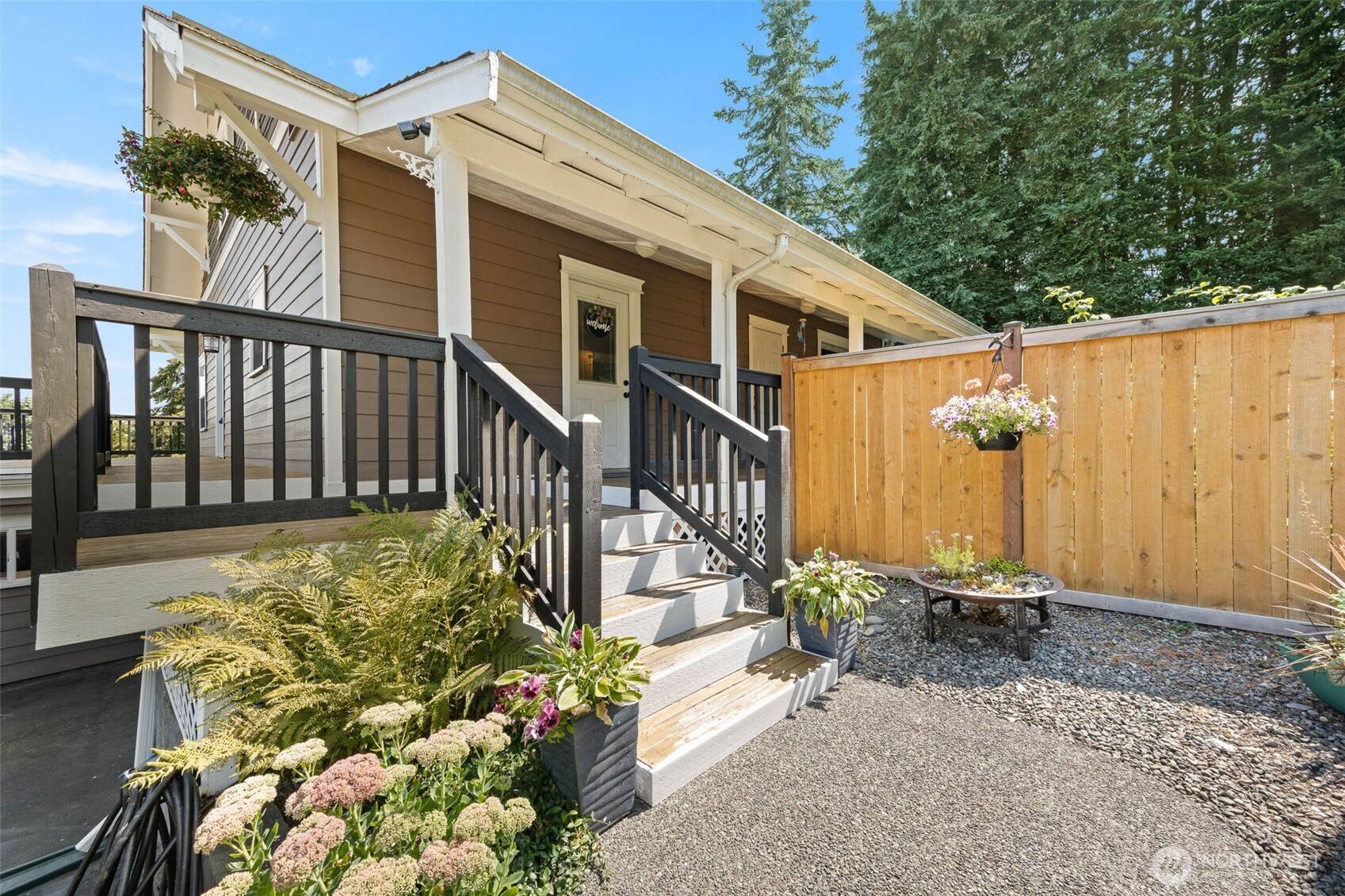 1106 Sumner LN, Everett, WA 98203