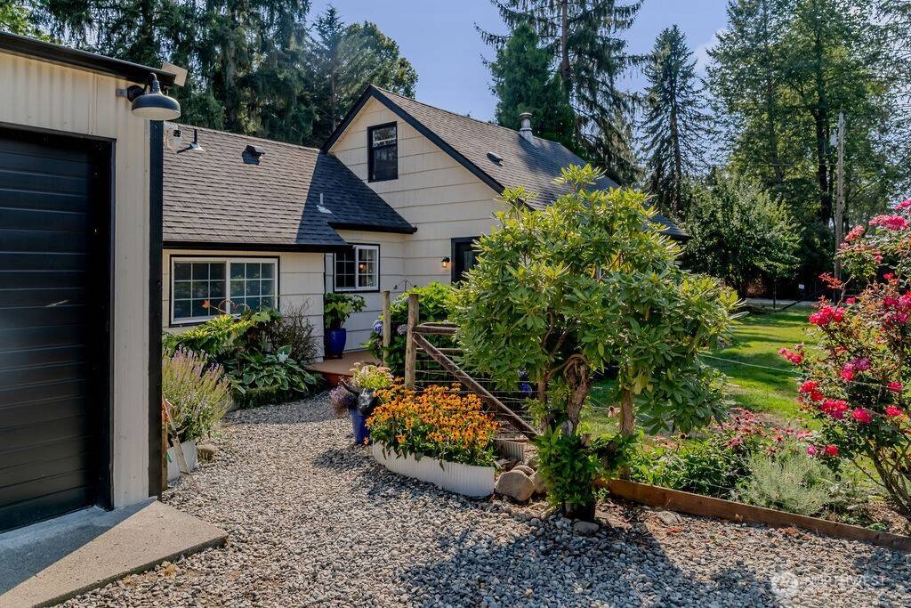 23425 SE 440th ST, Enumclaw, WA 98022