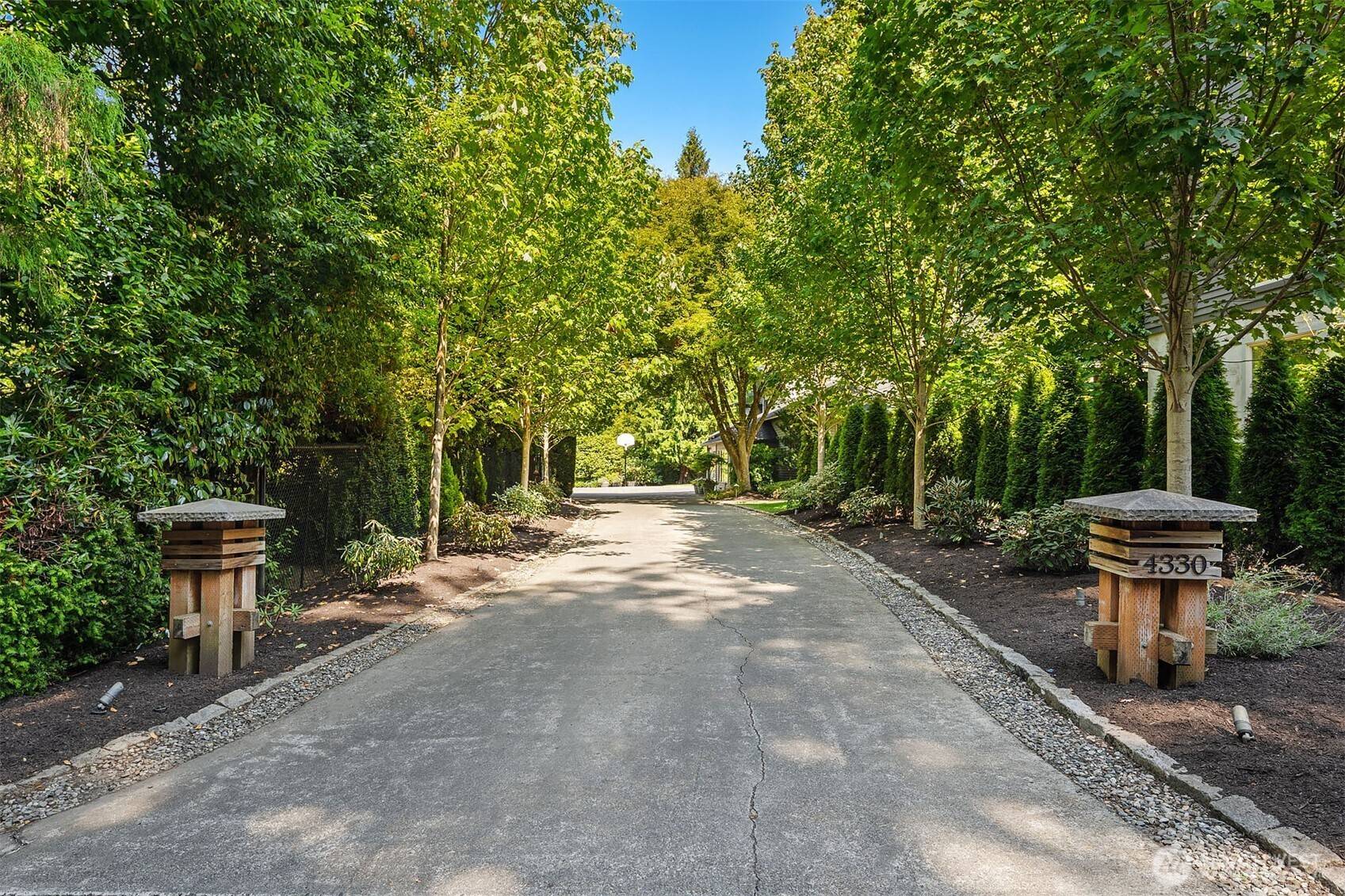 4330 W Cramer ST, Seattle, WA 98199