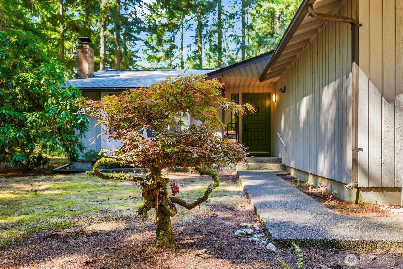 940 9th AVE, Fox Island, WA 98333