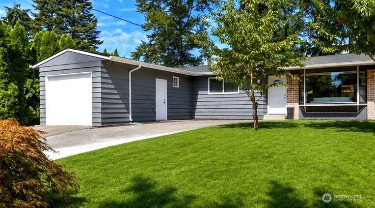 1411 211th PL SW, Lynnwood, WA 98036