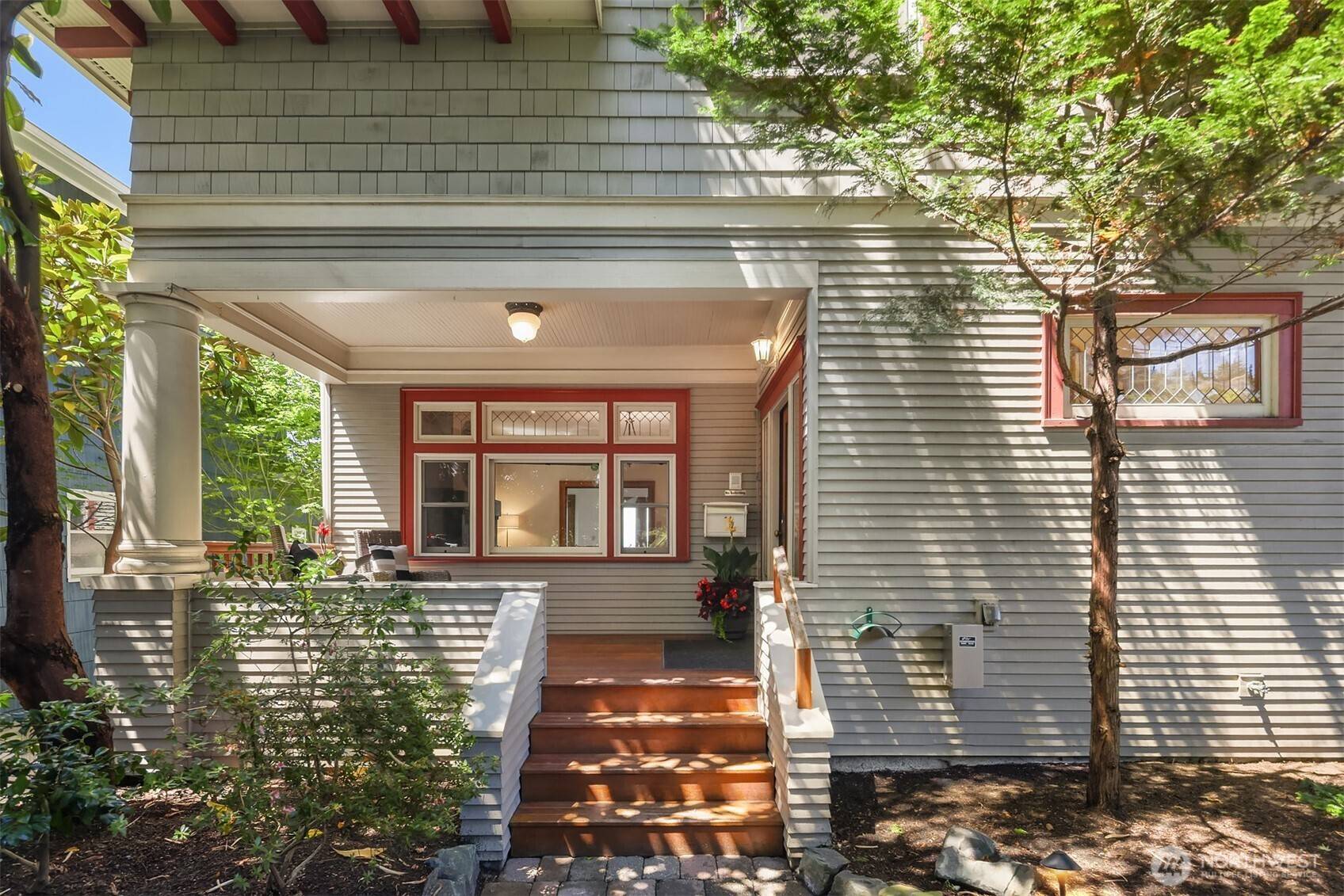 1411 10th AVE W, Seattle, WA 98119