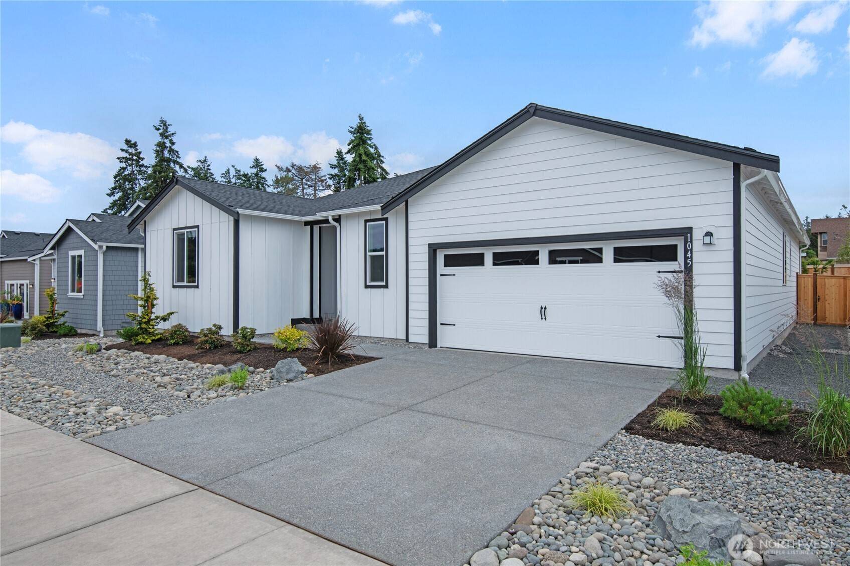 1185 Folgate DR, Sequim, WA 98382