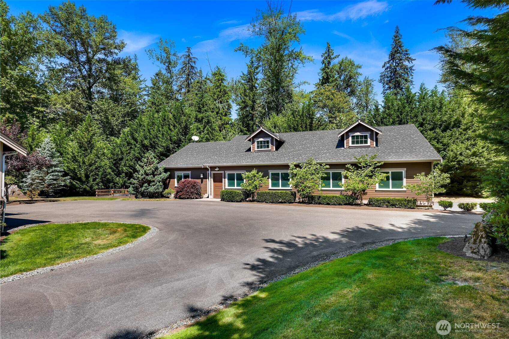 8015 228th AVE NE, Redmond, WA 98053