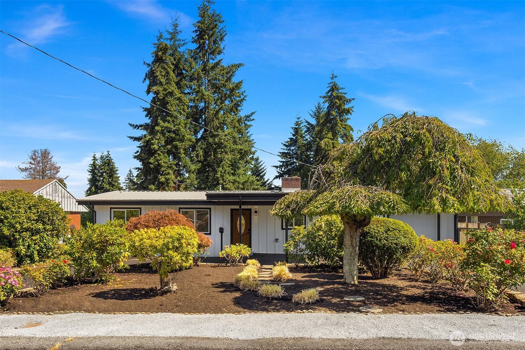 4625 Silvertip LN, Everett, WA 98203