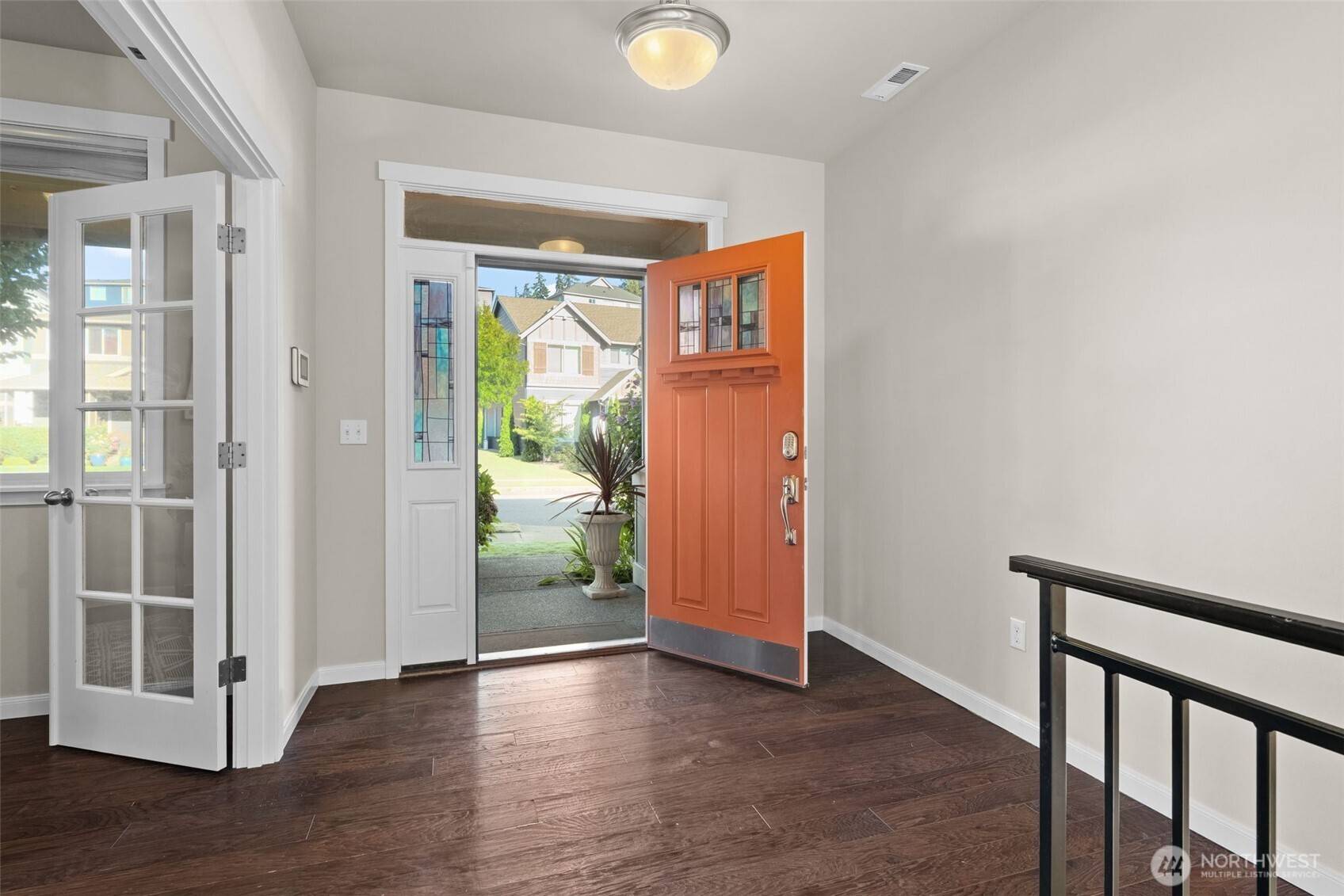 10546 Sentinel DR, Gig Harbor, WA 98332