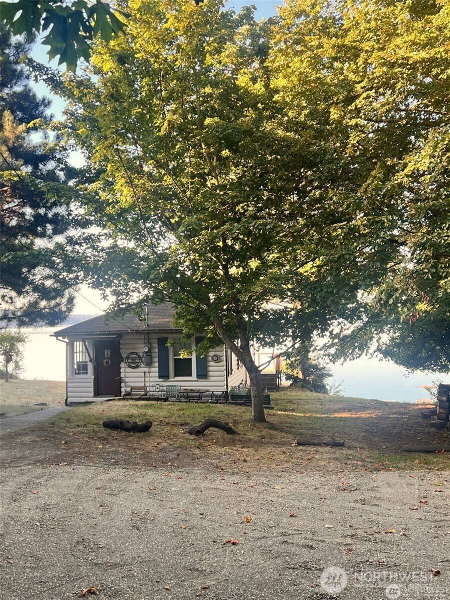5590 E State Route 302, Belfair, WA 98528