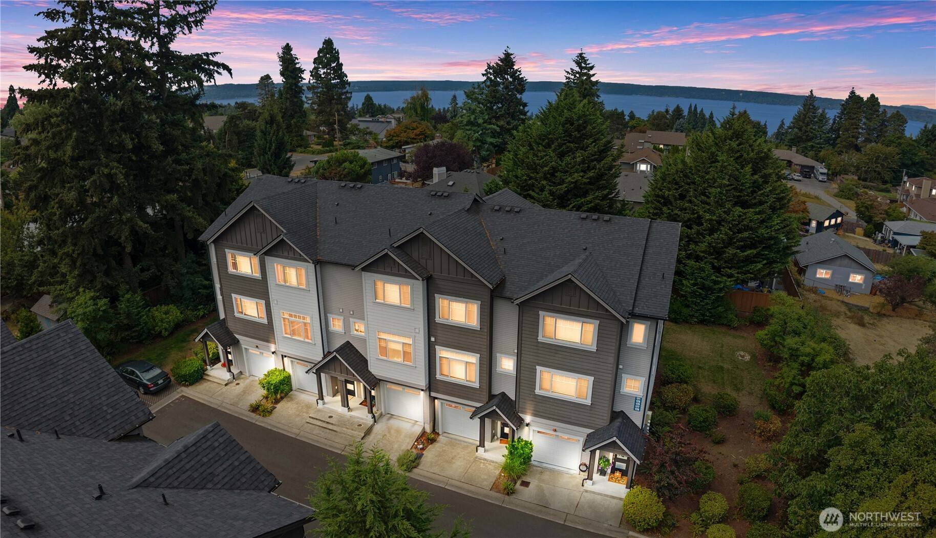 177 SW 185th LN, Normandy Park, WA 98166