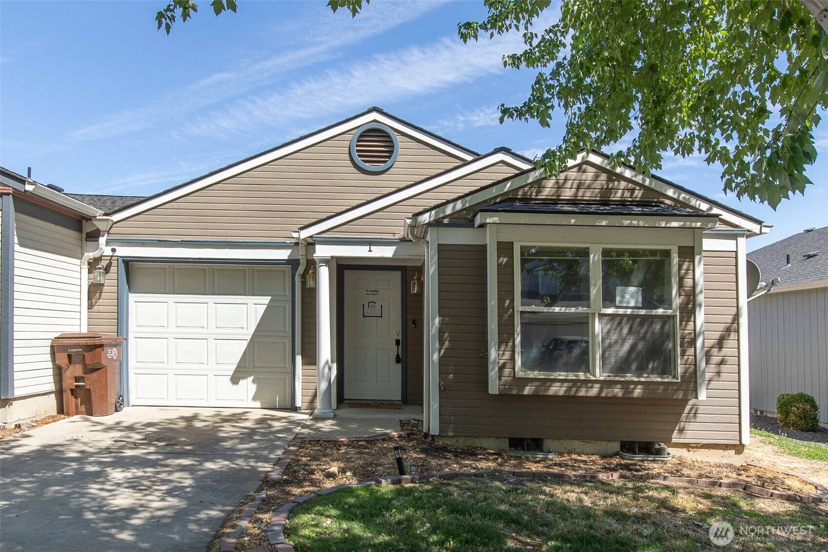 105 Peach Tree LN #1, Yakima, WA 98908