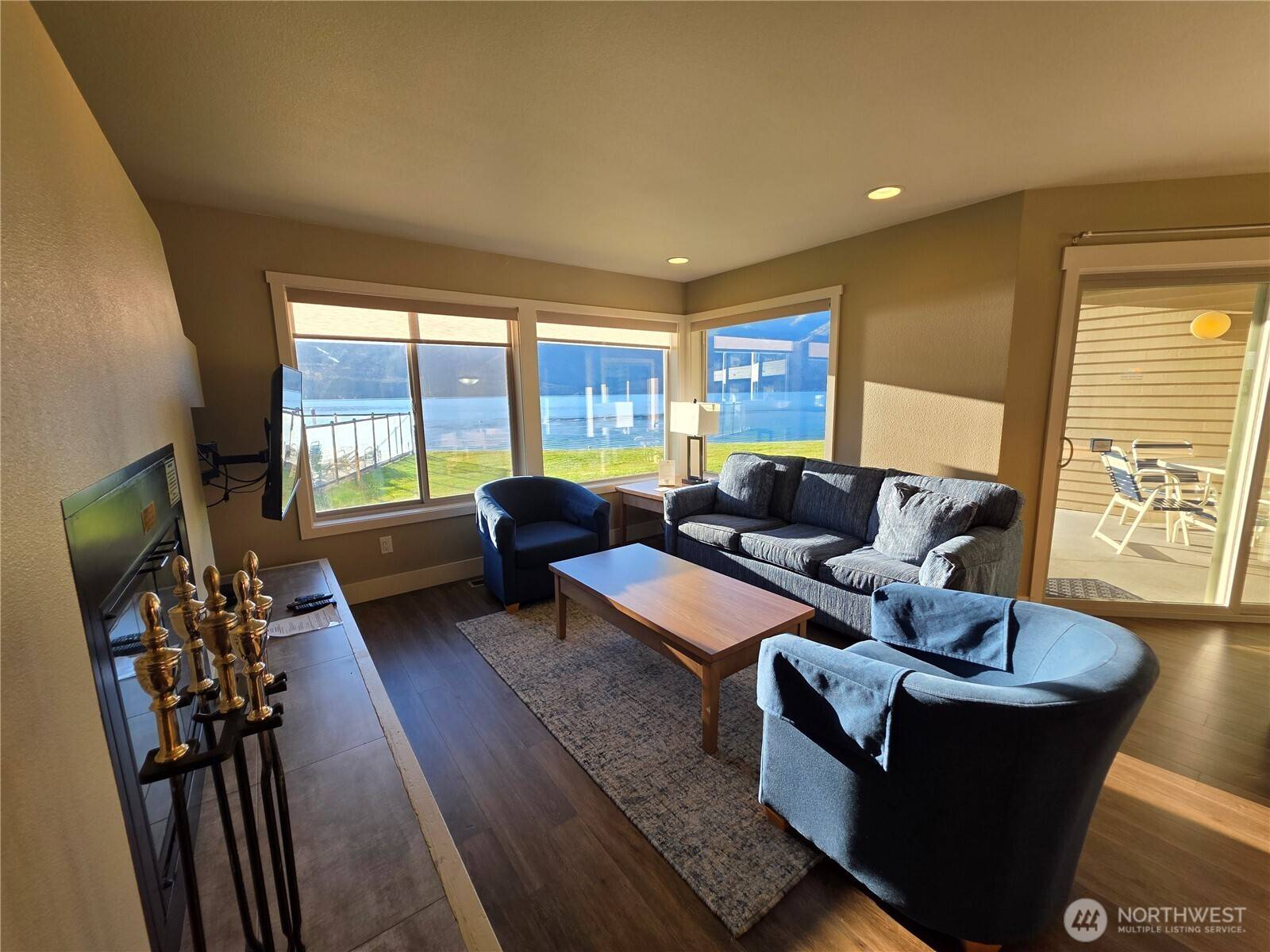 1 Lakeside 703-J, Manson, WA 98831