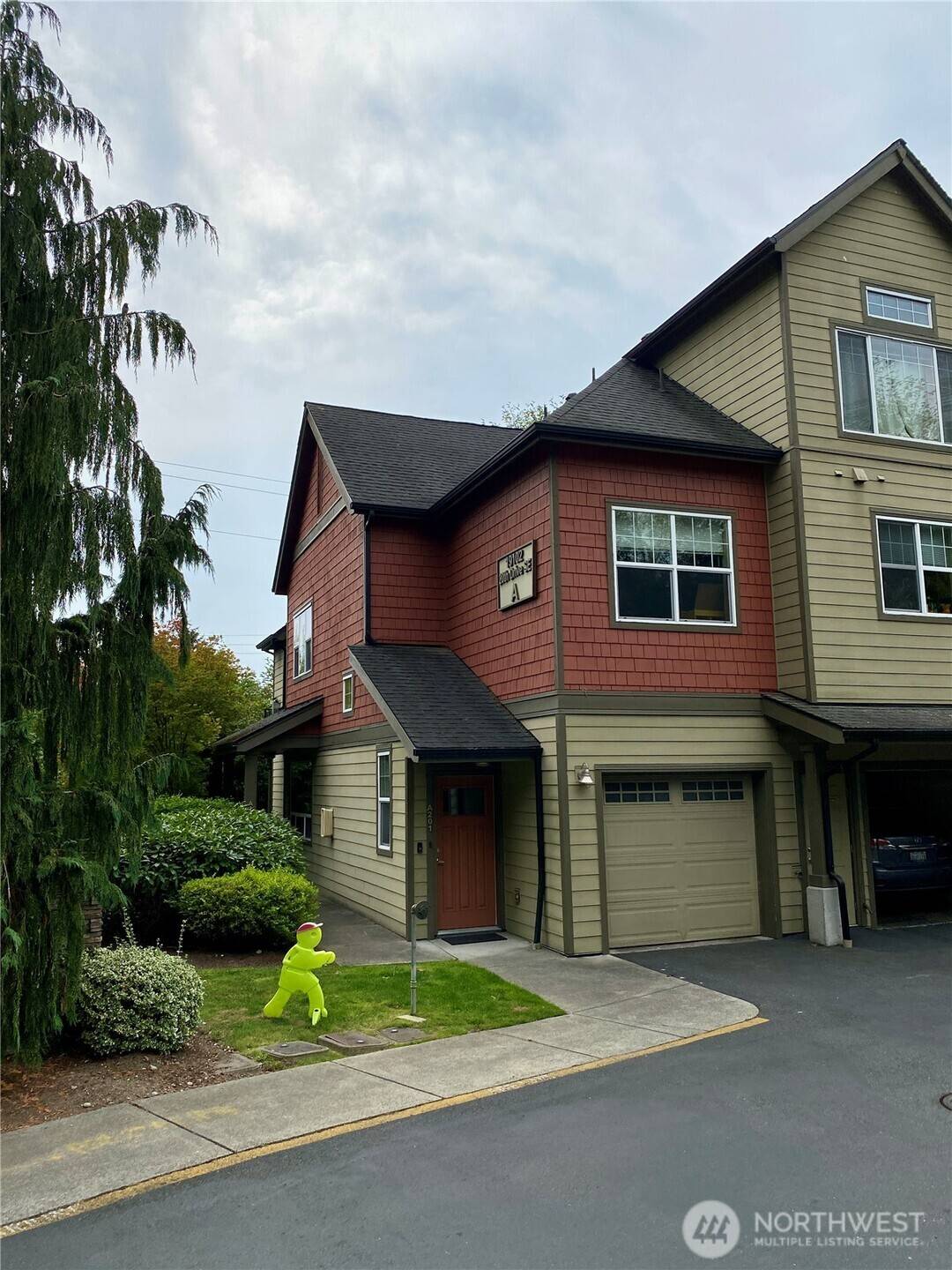19102 20th DR SE #A101, Bothell, WA 98012