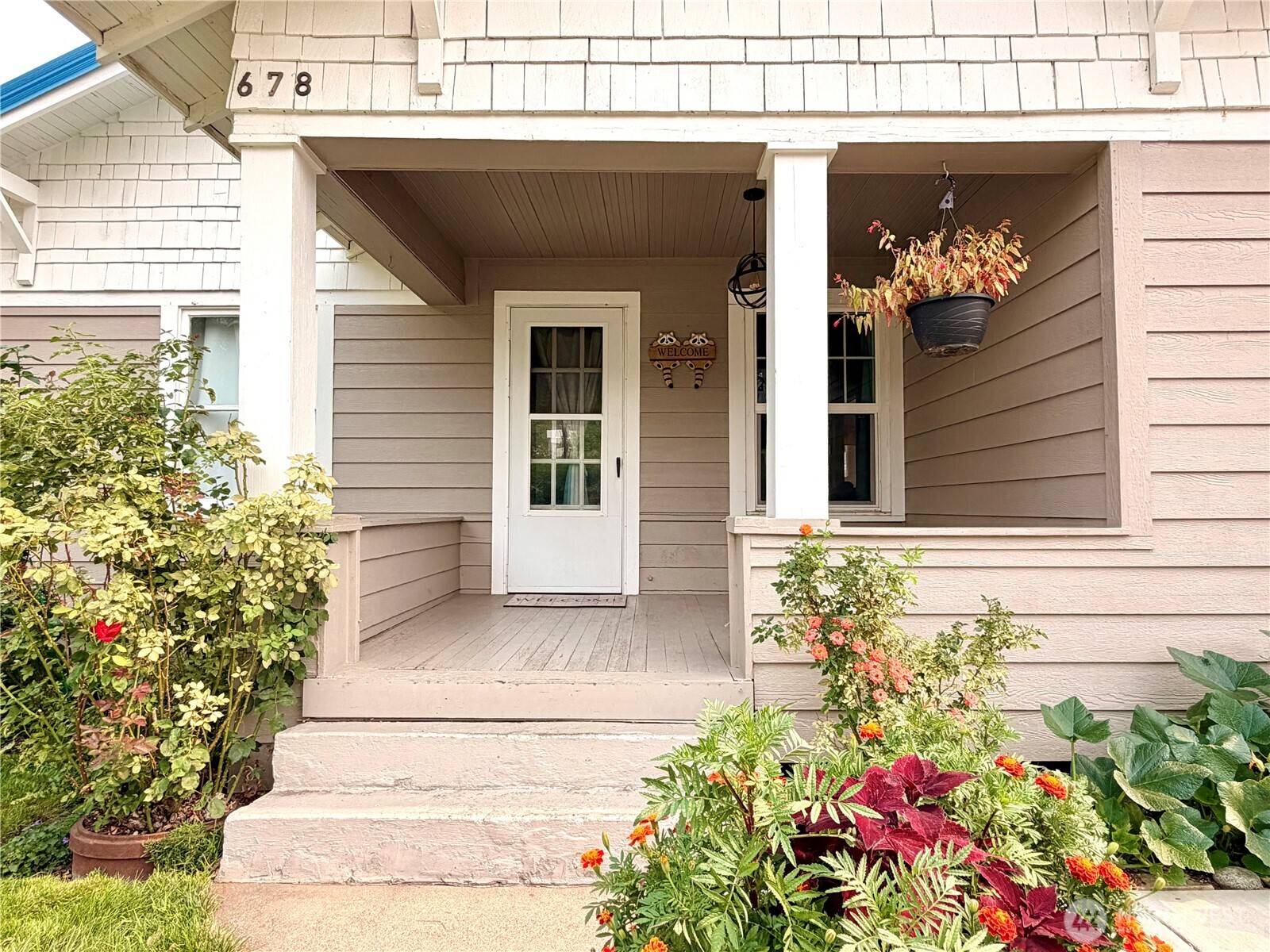 678 4th AVE N, Okanogan, WA 98840