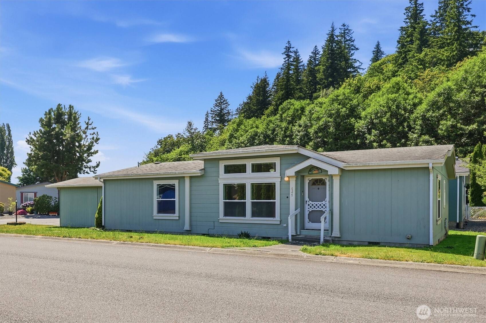 627 Andrew DR, Burlington, WA 98233