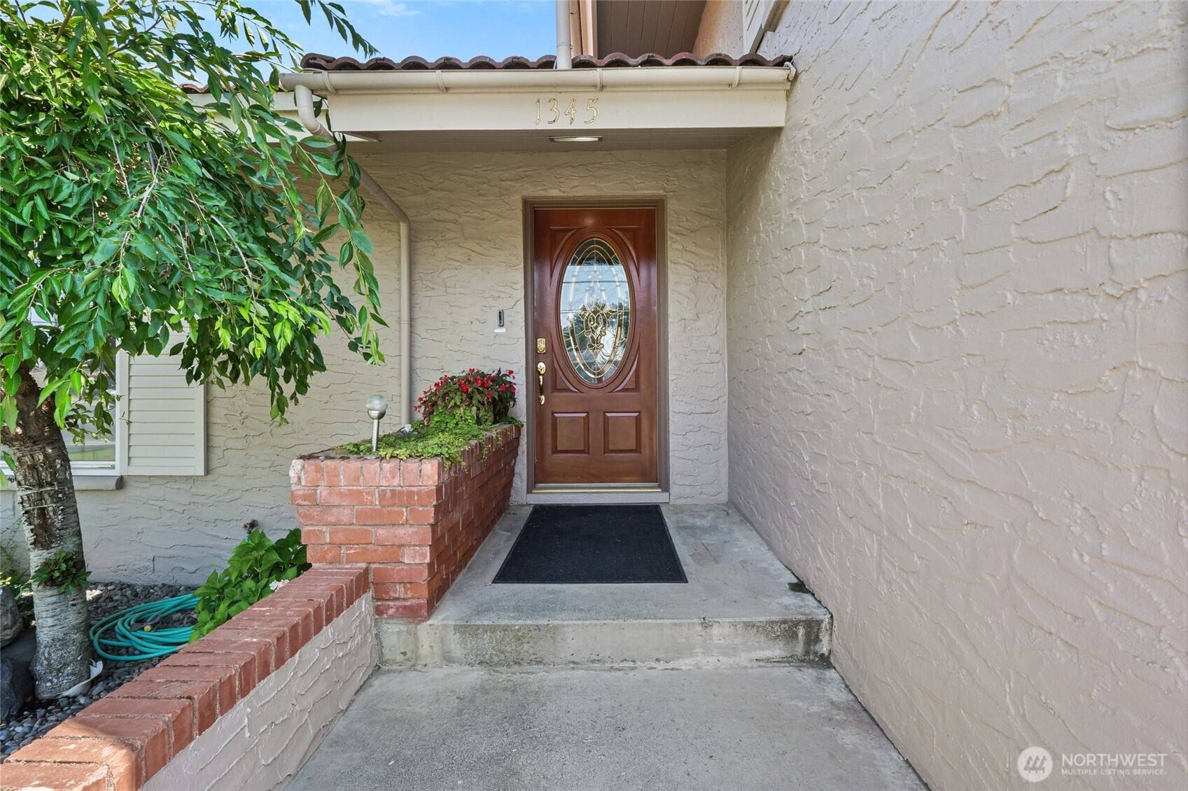 1345 W Lakeside DR, Moses Lake, WA 98837
