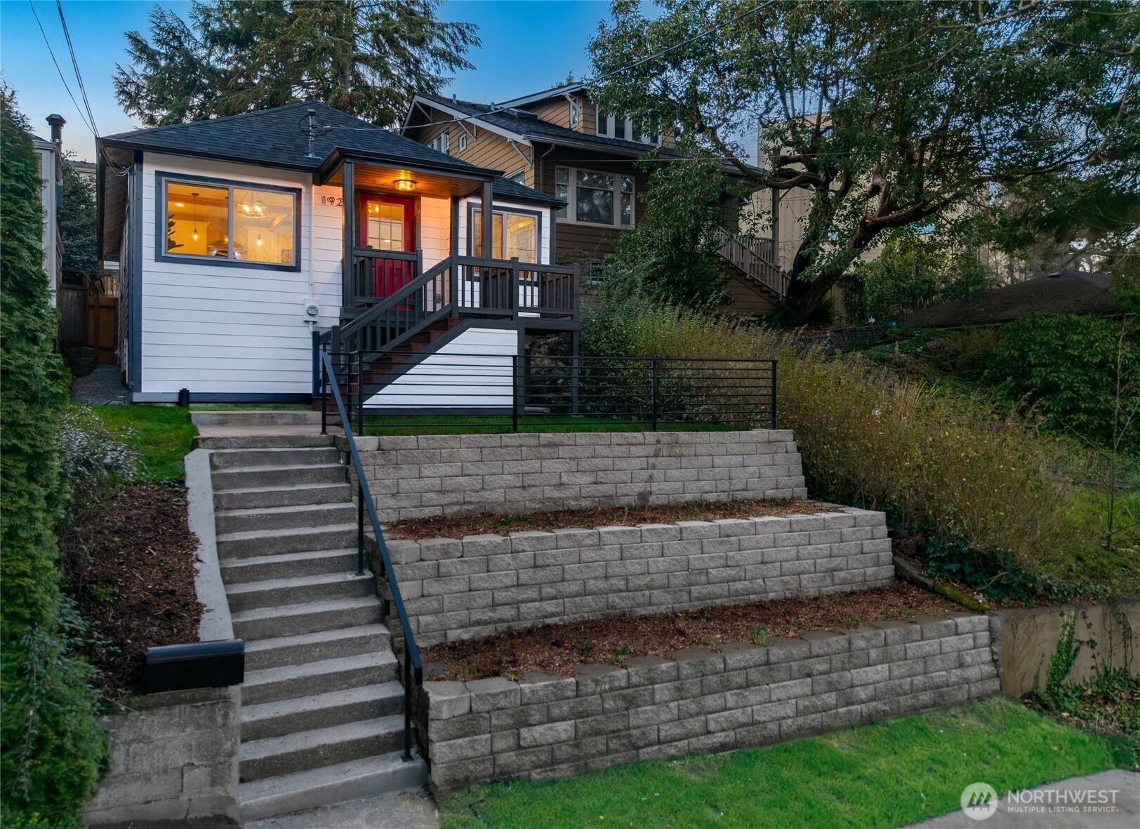1927 42nd AVE SW, Seattle, WA 98116