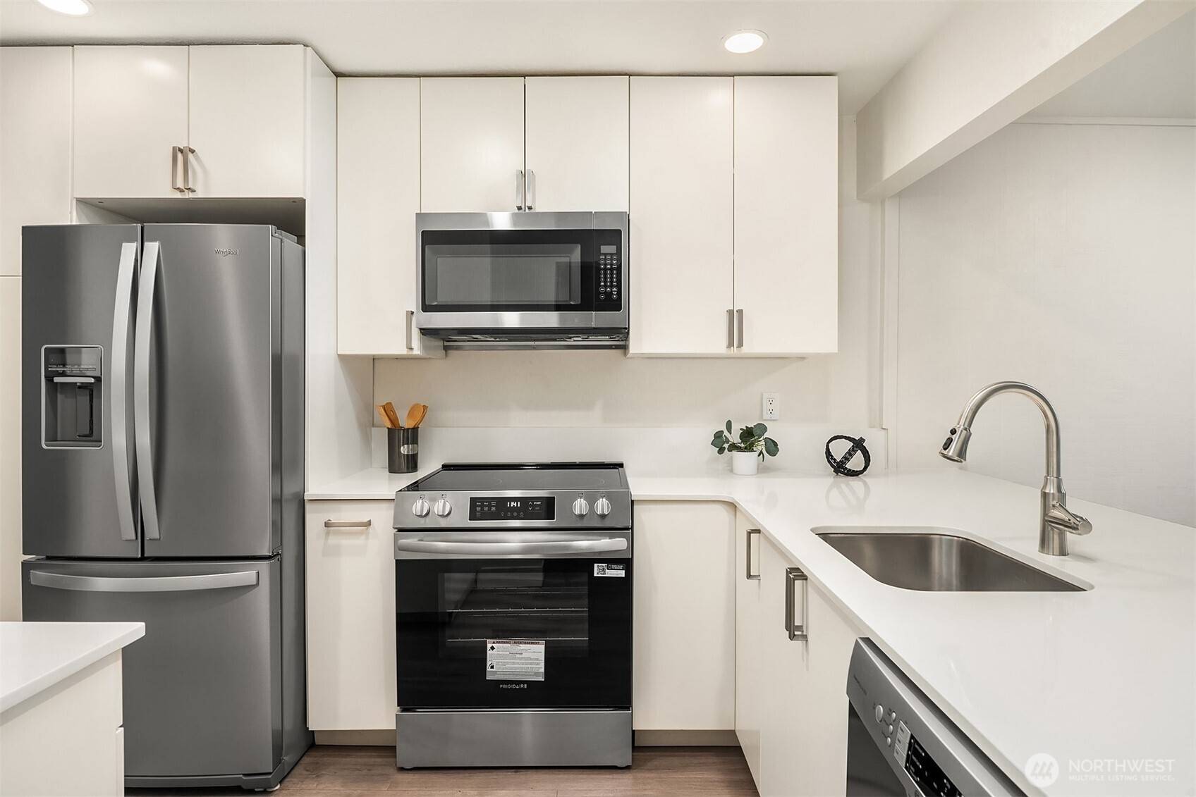 13835 NE 69th ST #677, Redmond, WA 98052