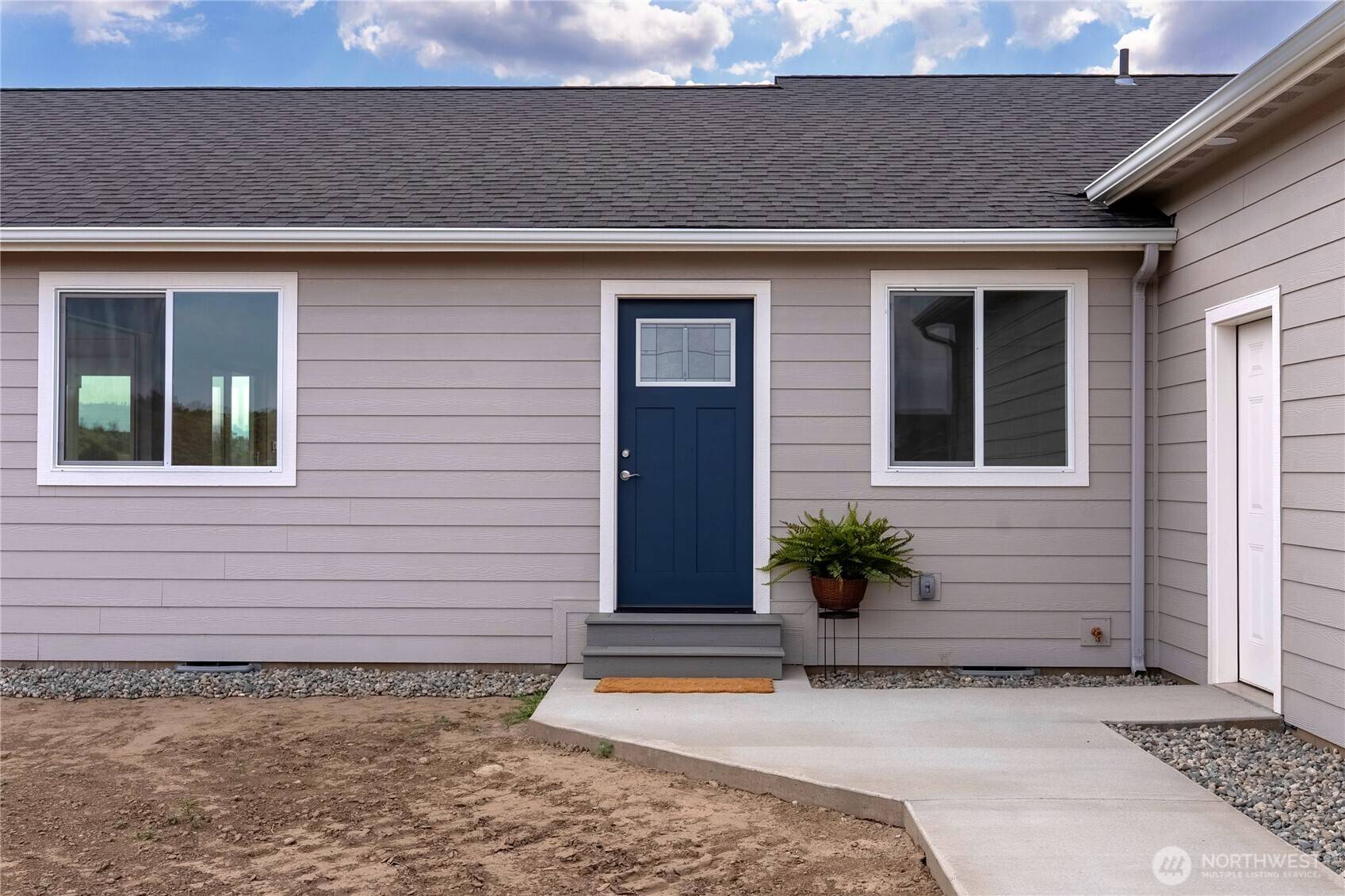 21 Bide-a-wee Rd., Omak, WA 98841