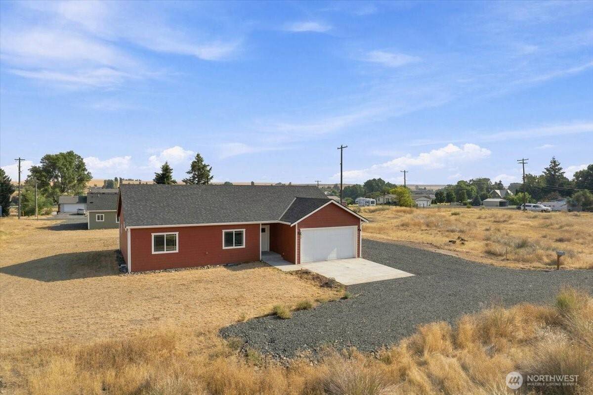 621 SW Pope Ave, Wilbur, WA 99185