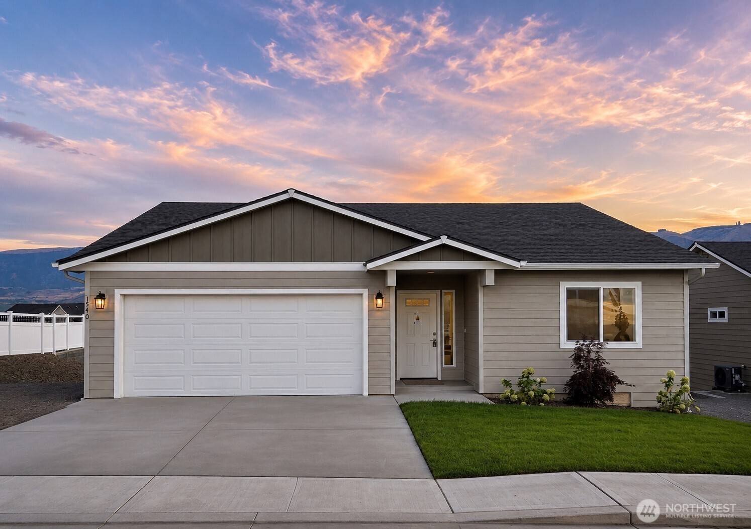 1540 6th ST SE, East Wenatchee, WA 98802