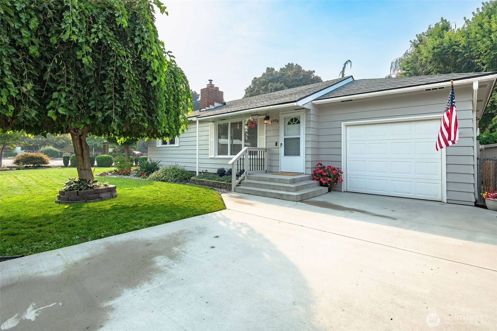 1388 Tedford ST SE, East Wenatchee, WA 98802