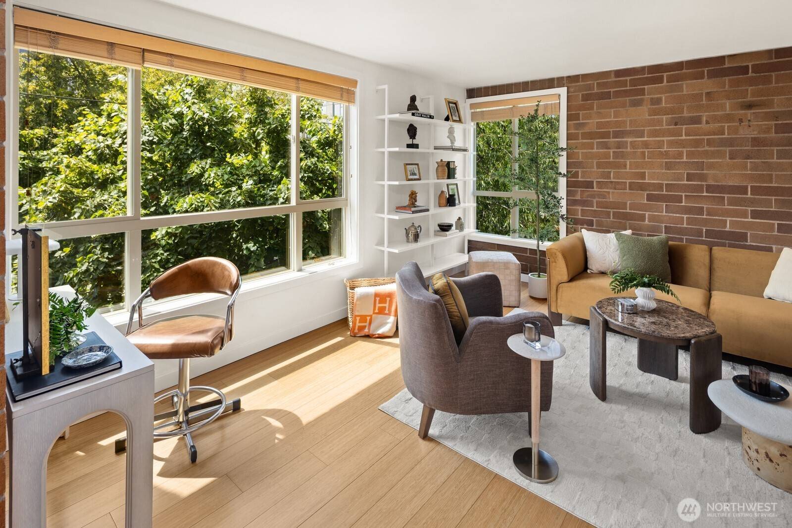 905 Cherry ST #205, Seattle, WA 98104