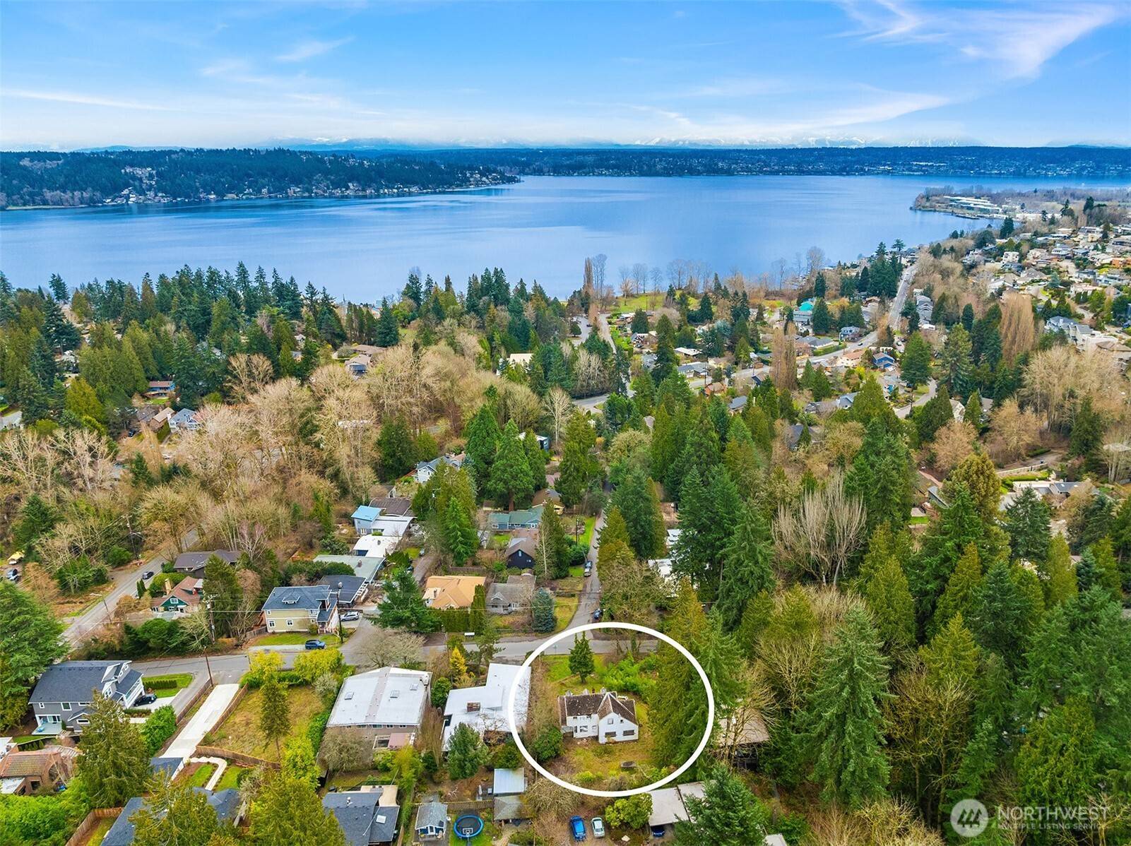 9229 45th AVE NE, Seattle, WA 98115