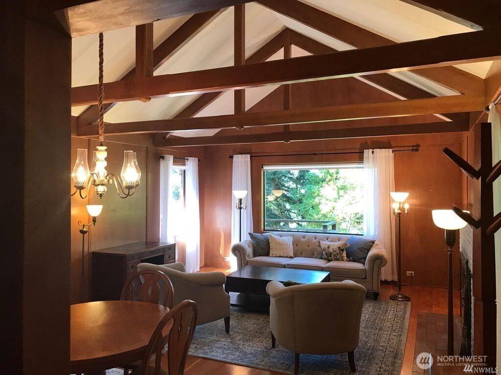 3222 30th AVE W, Seattle, WA 98199