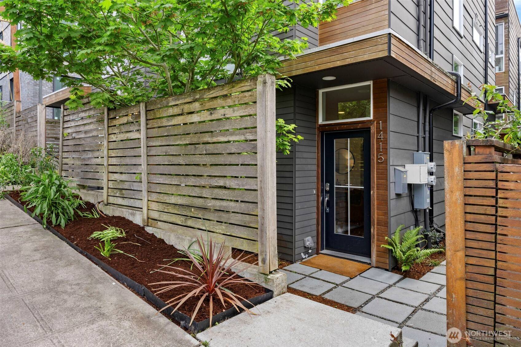 1415 E Fir ST, Seattle, WA 98122