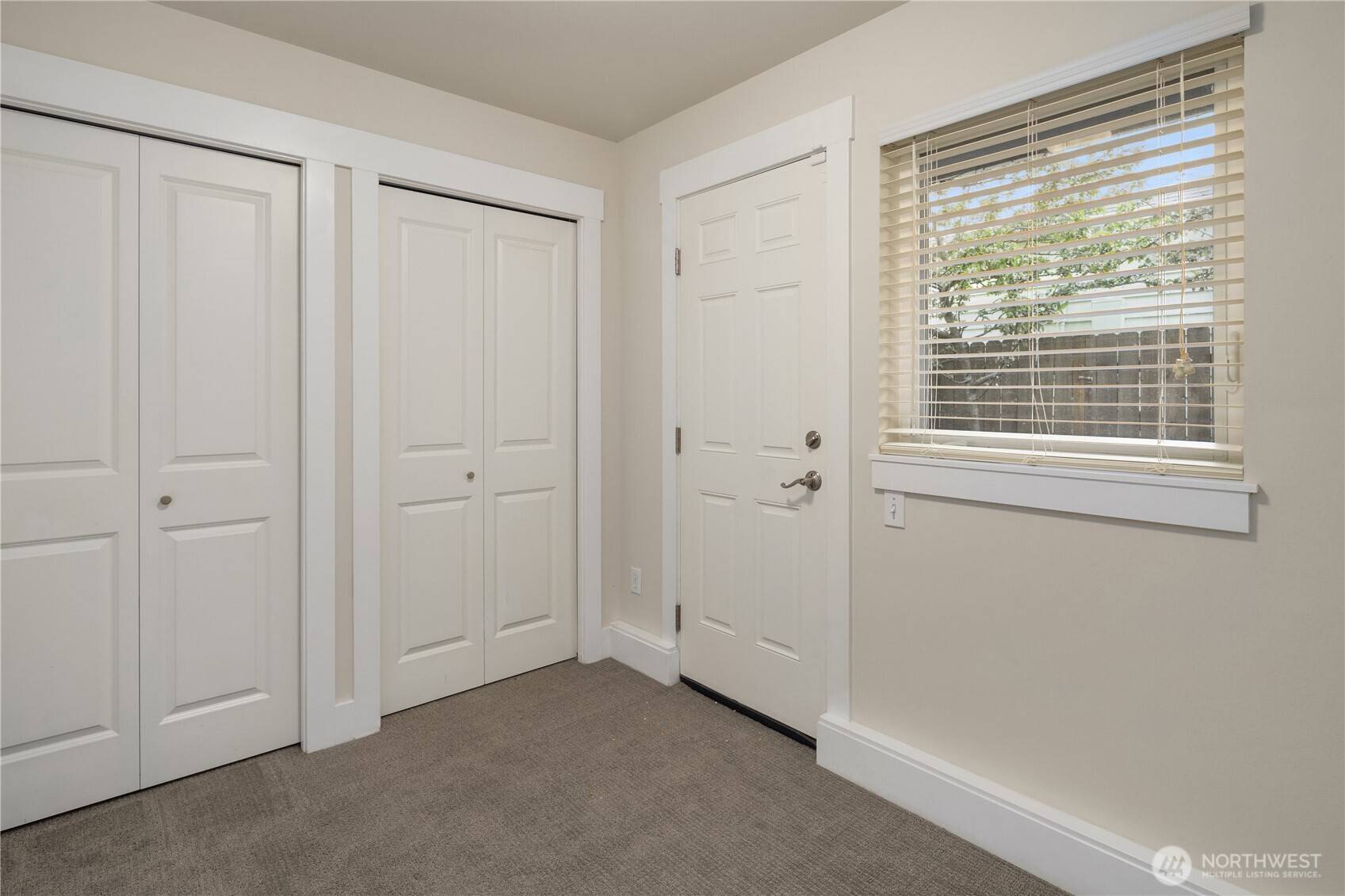737 S Homer ST #B, Seattle, WA 98108