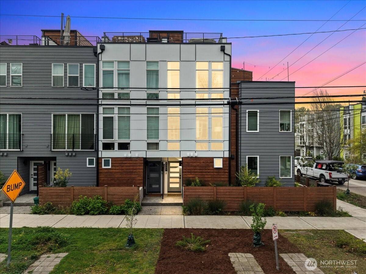4301 SW 26th SW, Seattle, WA 98422