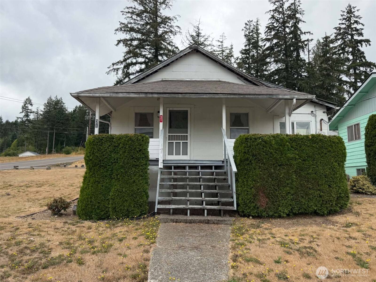 31 E North Wheelwright ST, Allyn, WA 98524