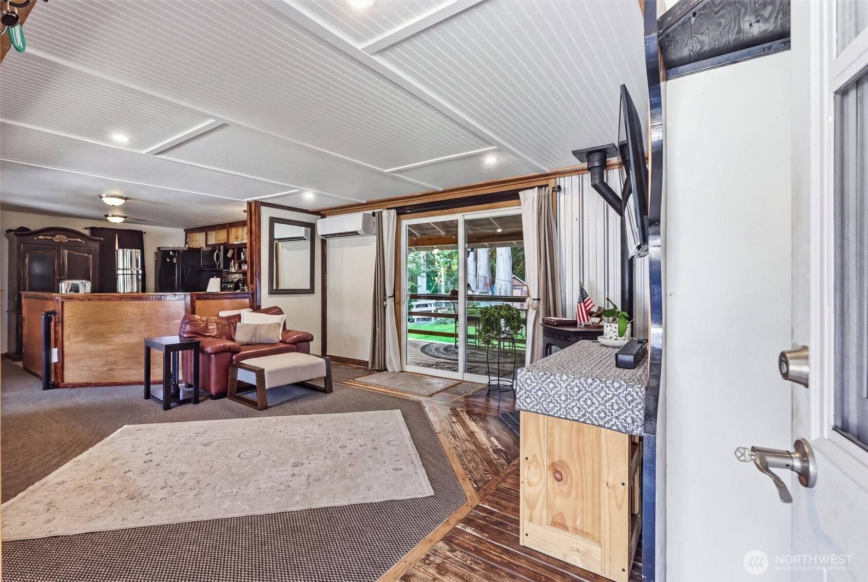 8933 147th AVE NE, Granite Falls, WA 98252