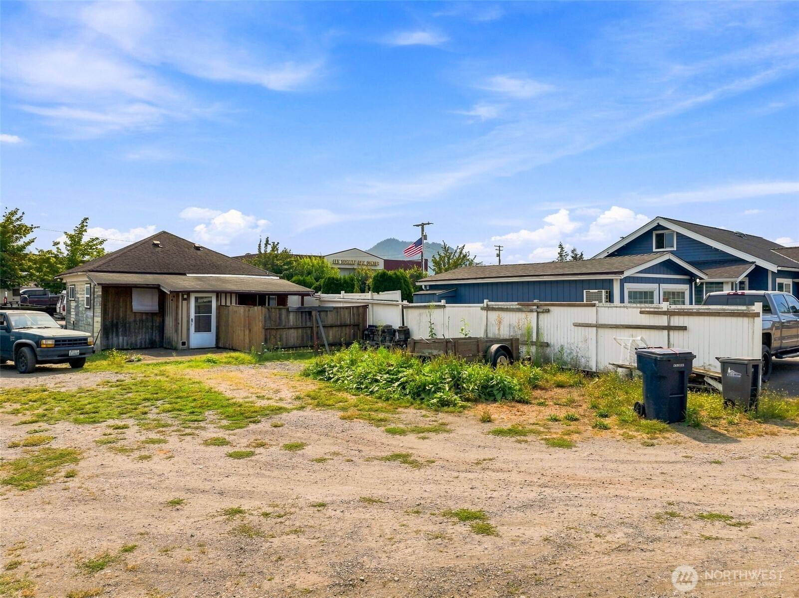 1642 3rd ST, Enumclaw, WA 98022