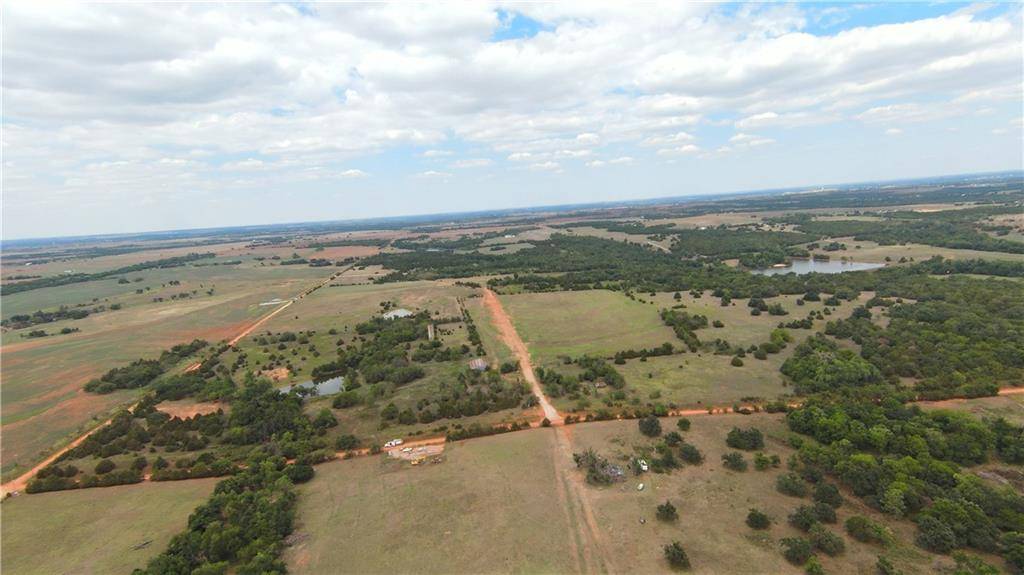 7634 Meadowlark LN, Guthrie, OK 73044
