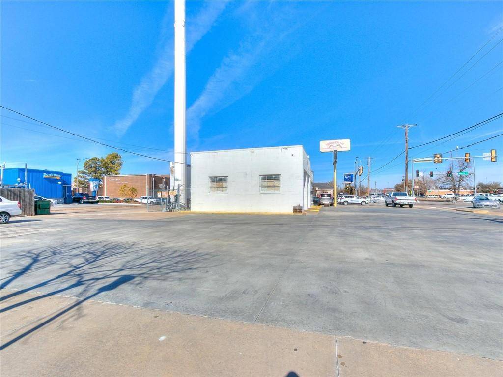 1200 W Main ST, Norman, OK 73069