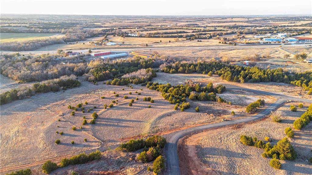 002 Little Farms RD, Guthrie, OK 73044