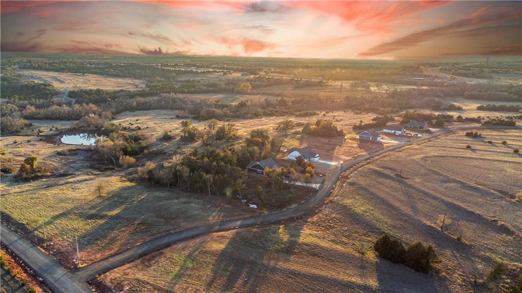 002 Little Farms RD, Guthrie, OK 73044