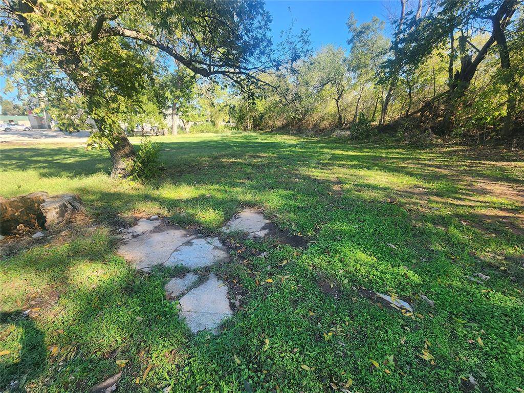 900 W Grant ST, Pauls Valley, OK 73075