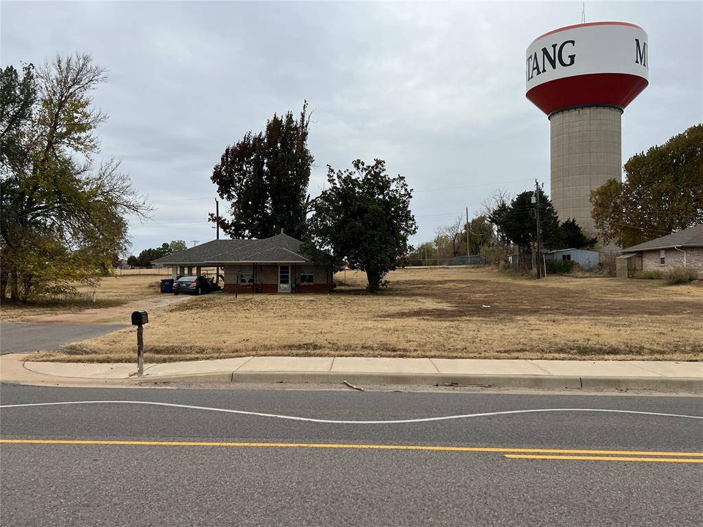 307 S mustang RD, Mustang, OK 73064