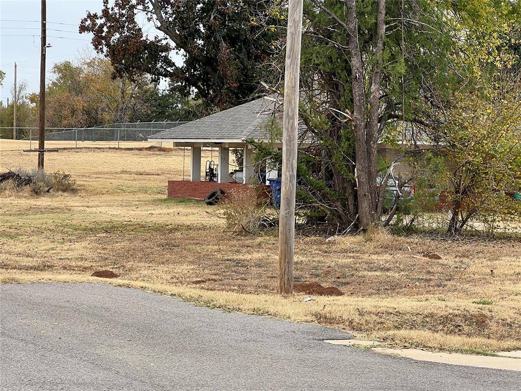 307 S mustang RD, Mustang, OK 73064