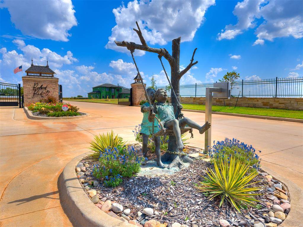 3516 Redbud DR, Chickasha, OK 73018