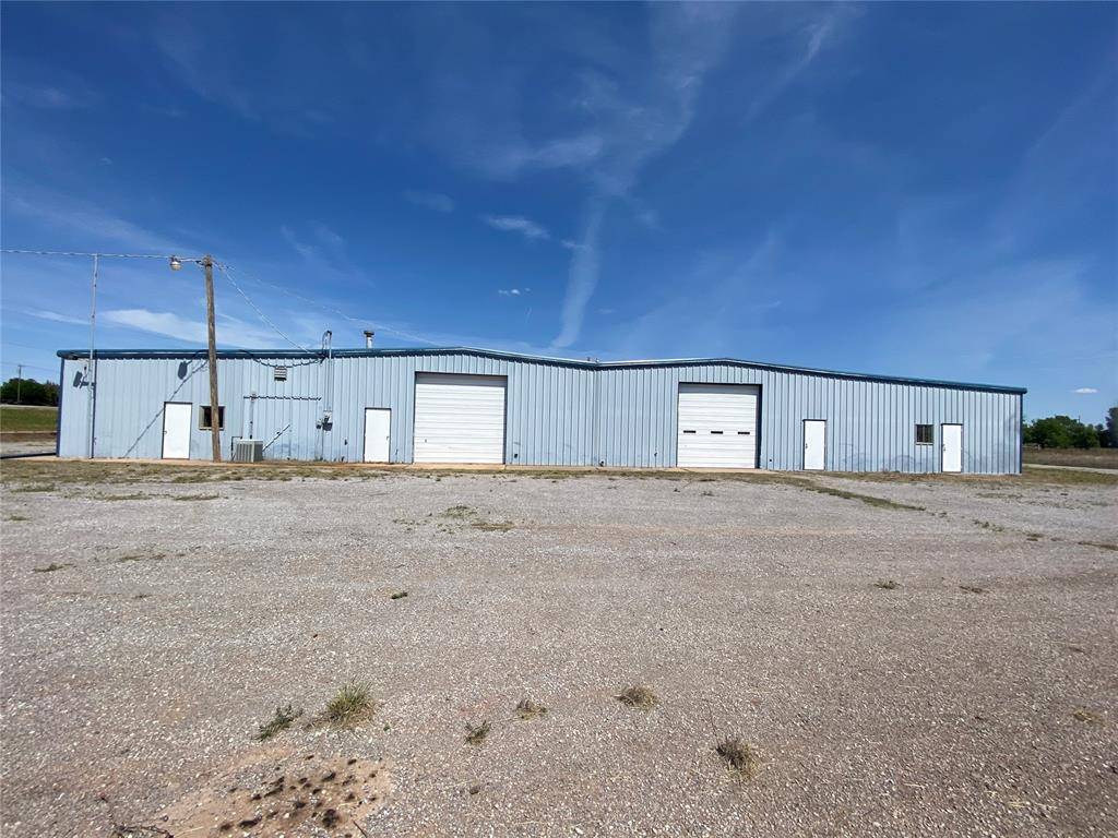 3702 W 3rd ST, Elk City, OK 73644
