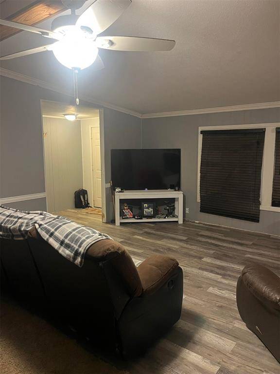 212 S Lorenz ST, Hooker, OK 73945