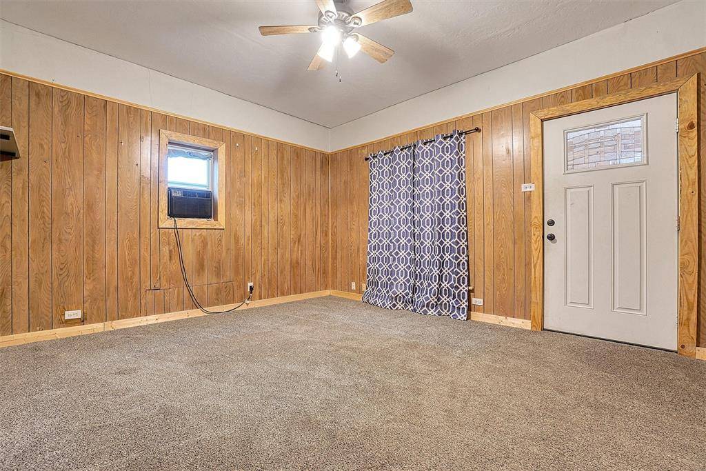 622 N 10th ST, Thomas, OK 73669